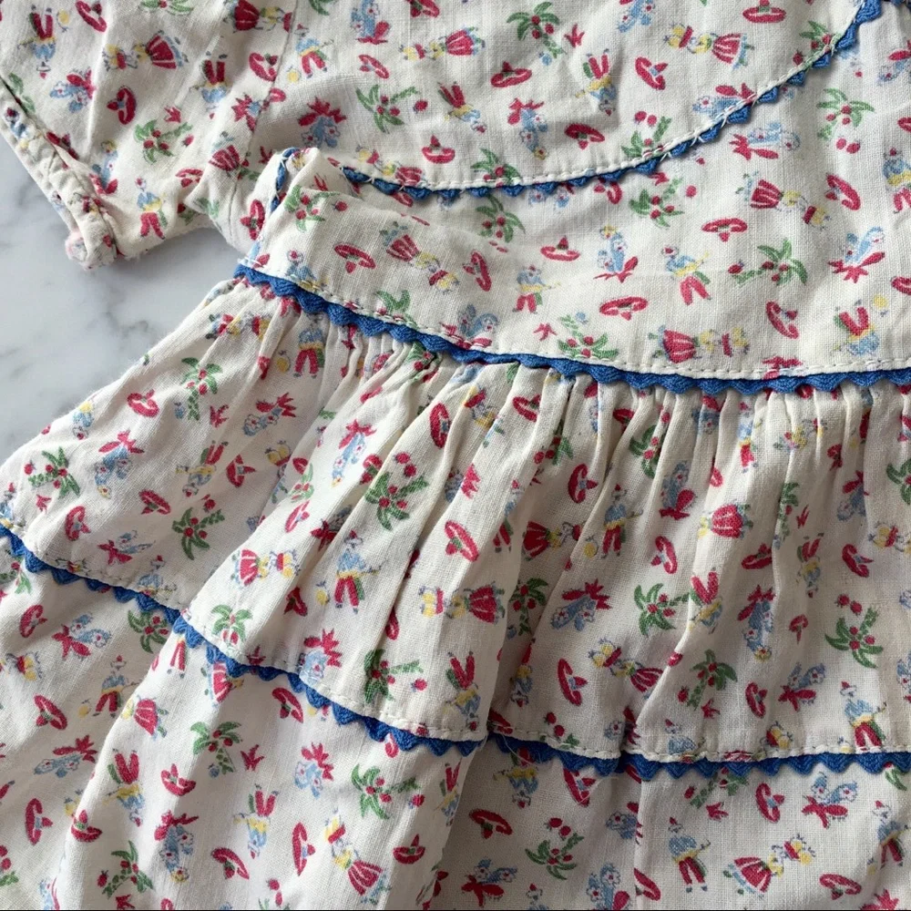 SOLD :: Vintage 40s Novelty Print Peter Pan Collar Dress - Picture 4 of 7